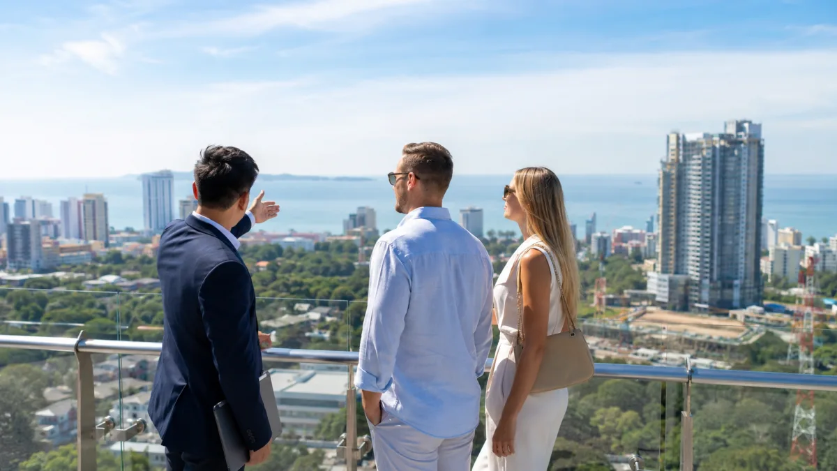 Pattaya skyline luxusimmobilien wongamat beachfront