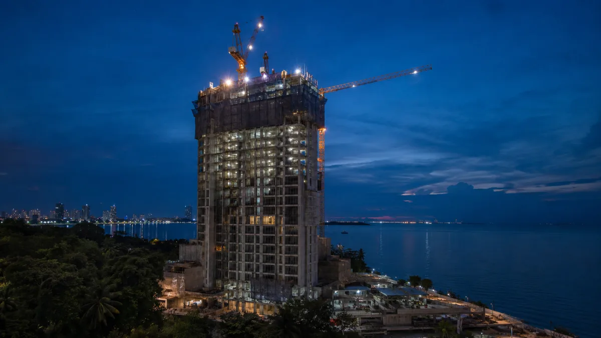 Pattaya wongamat hochhaus neubau meerblick immobilie