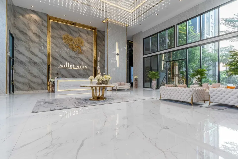 Arcadia Millennium Tower, Arcadia Millennium Tower Lobby Sitzbereich Scaled Jpg