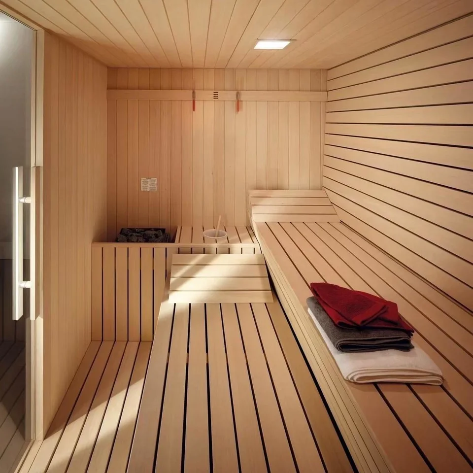 Echtes Foto: Sauna im Beverly Mountain Bay — Wellness im eigenen Haus.