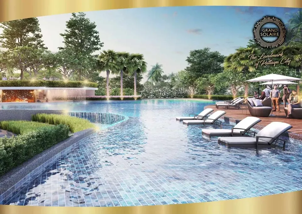 Grand Solaire Pattaya, Grand Solaire Poolanlage Liegen Palmen Jpg