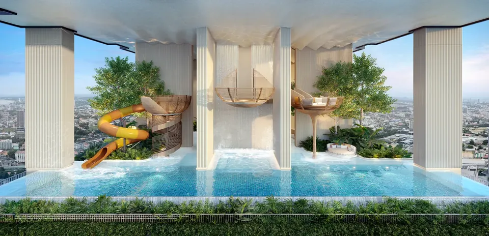 The pool level — Once Wongamat.