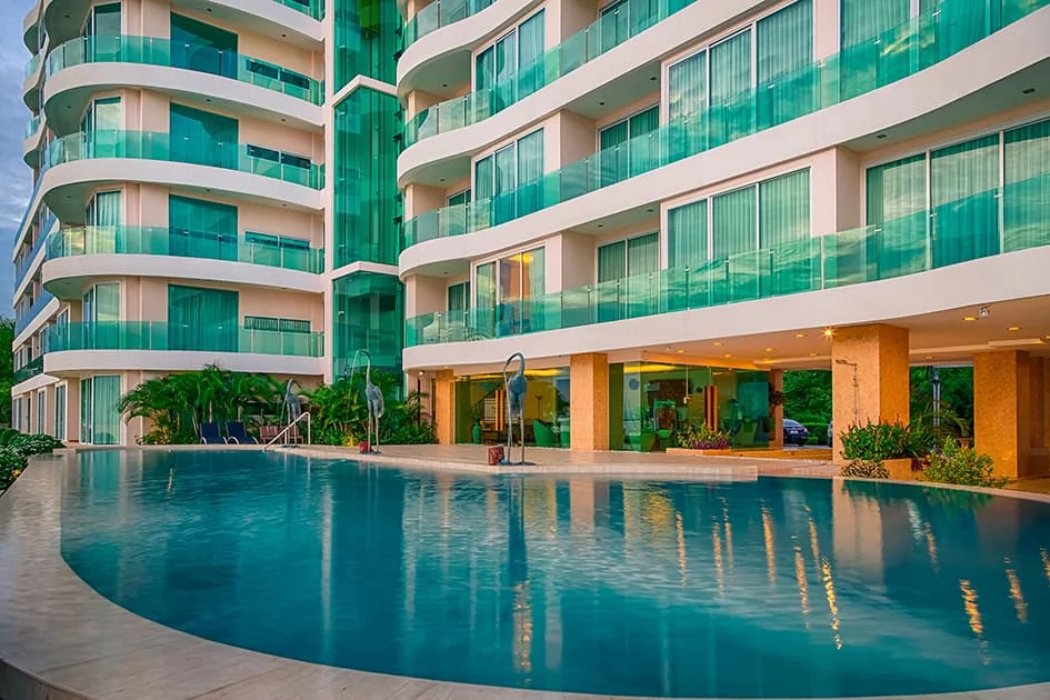 Paradise Ocean View – Paradise Ocean View Pattaya Poolanlage Condominium Jpg