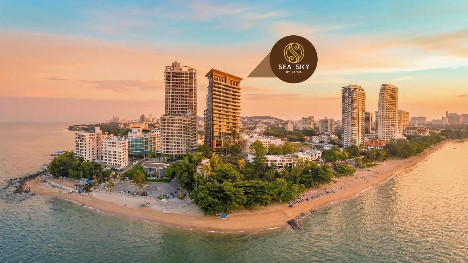 Sea Sky by Sands – Beachfront-Condo in Pratumnak, Pattaya, Luftaufnahme bei Sonnenuntergang