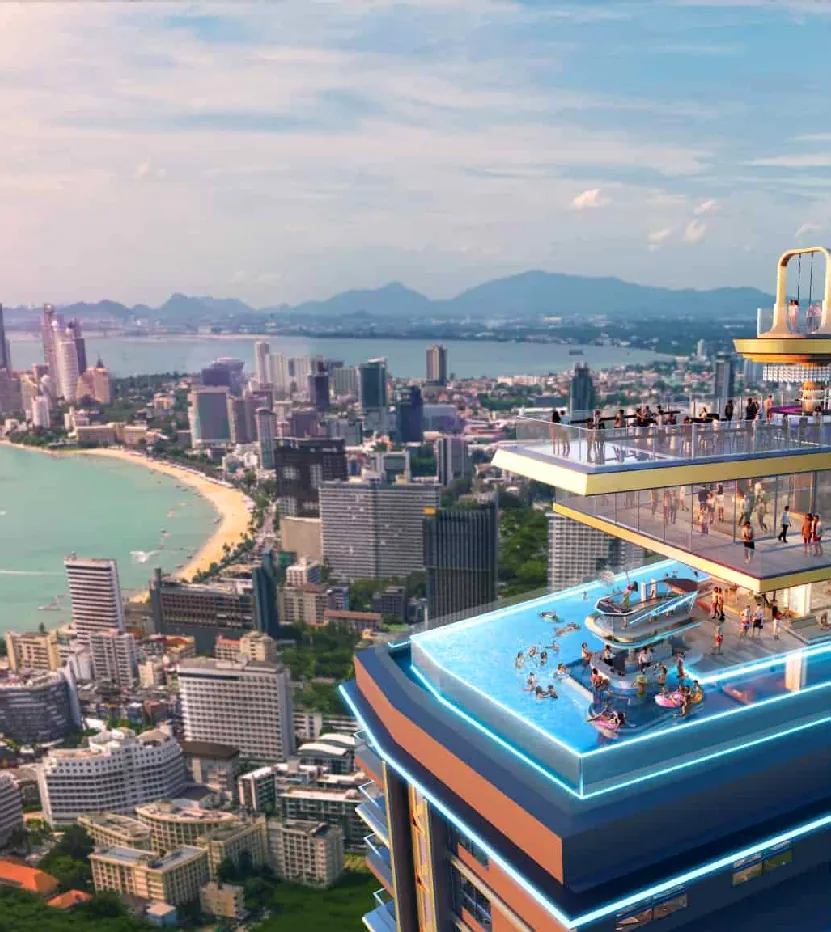 Investment-Reise Thailand: Pooldeck hoch über der Pattaya-Bucht