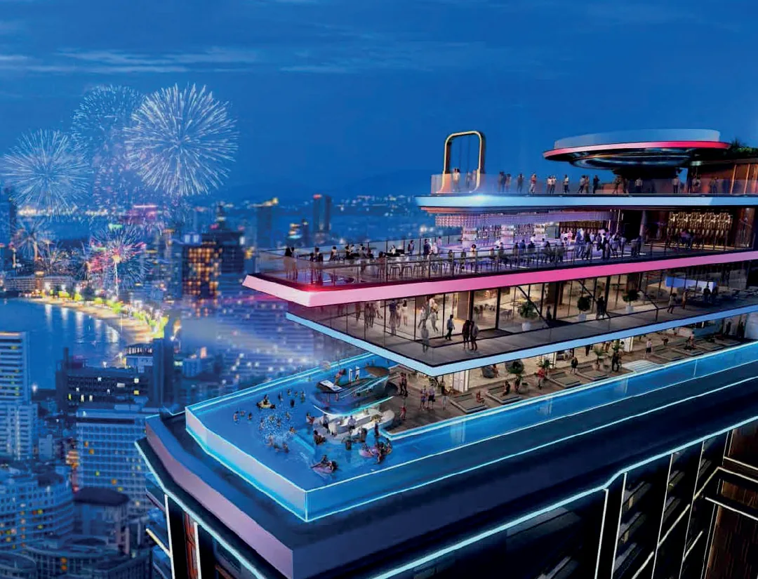 Investment-Reise Thailand: Sky-Beachclub über der Bucht von Pattaya bei Nacht
